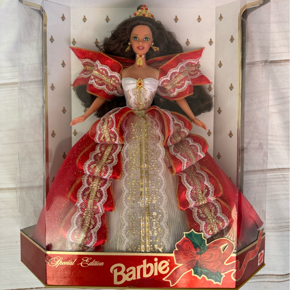 Vintage Holiday Barbie 1997